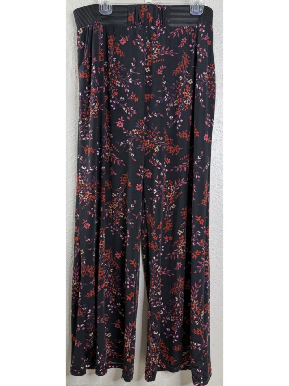 Magic Pantz One Size Plus (Actual  36x27.5) Black Red Floral Wide Leg Pants EUC